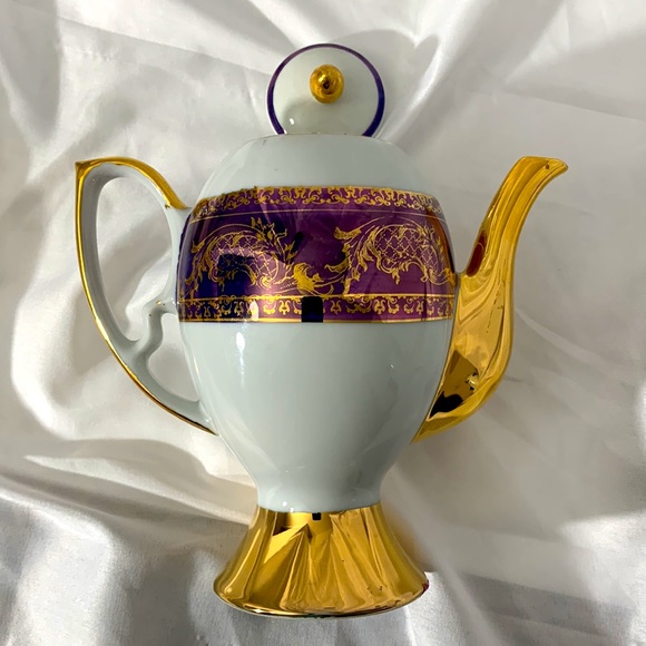 Very Beautiful and decorative Tea Pot - Picture 4 of 5